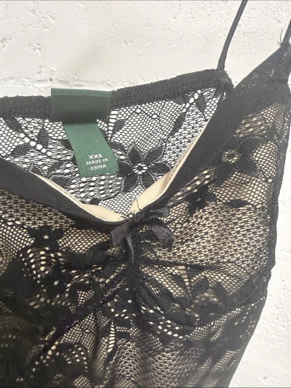 Black Lace Sheer Cami Crop Top - Exposed Back - XXS - LIKE NEW Spaghetti Strap